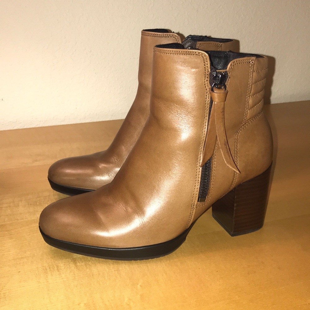 Ecco Brown Ankle Booties with Chunky Heel
